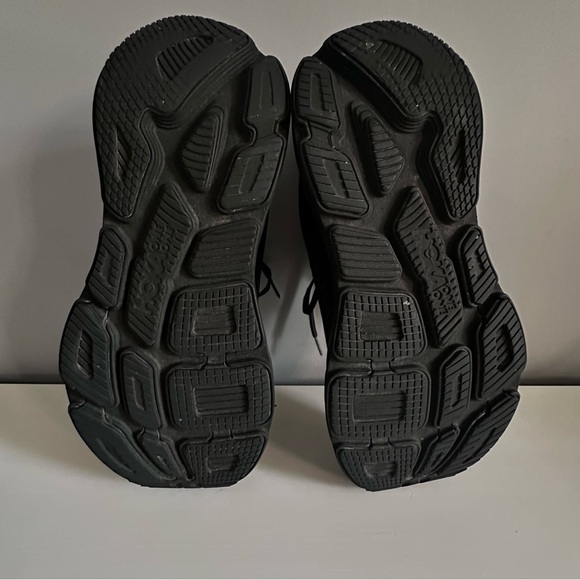 Hoka One One Bondi 7 X-Wide Low Top Black Sneakers Size 10.5 (4E) EUC Athletic - Picture 9 of 10